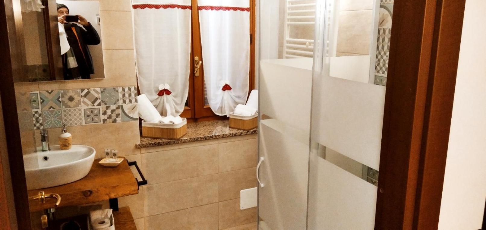 Borgo Antico Chalet Appartamenti Fara Novarese Exterior foto